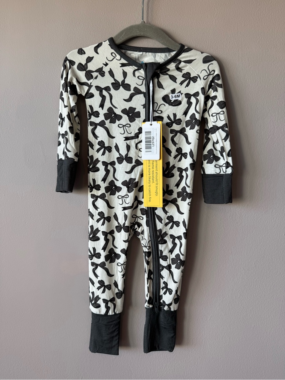 Little One Shop NWT Bamboo Bow Zippy Sleeper ‎Gray and Ivory 3-6 months